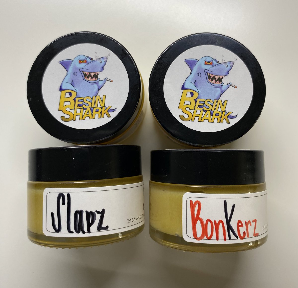 ResinShark's tweet photo. New Batter Jars 🍯🔥🦈 

#Mmemberville #Concentrates #CannabisCommunity #DabTime https://t.co/mN8STKK7Qj