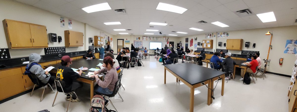 SRattlerscience's tweet photo. #DontDoubtUs @SMHS_SMCISD Biology EOC ROAD to Success Genetics day! Getting ready every day! Don't forget we have more sessions next week @SanMarcosCISD. Friends don't let friends not study! https://t.co/muLIquAW12