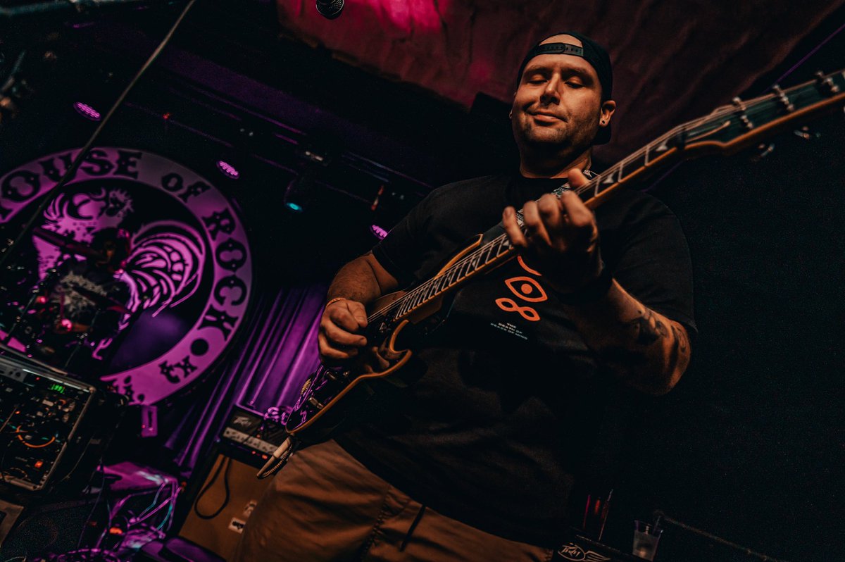 Happy birthday to the man that holds everything down! Hope it’s a great one Lando! 🍻🍻🍻 📸: <a href="/LuxExposure/">𝙏𝙍𝙊𝙔</a>