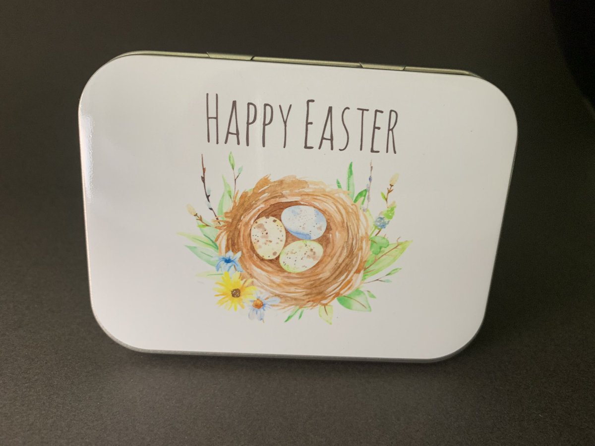 artonatin's tweet photo. #BelfastHour #BirlPR and all tweeters…………. Once again another great networking night. Thanks for all the likes appreciate it and finally Happy Easter to all https://t.co/TkZc6vr6WB