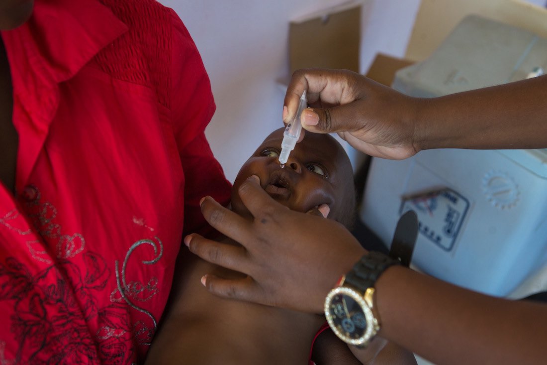 As the cholera spread in Mozambique continues to accelerate, almost 1.8 million vaccines financed by @Gavi are on their way to eight affected districts. #EndCholera <a href="/WHO/">World Health Organization (WHO)</a> <a href="/UNICEF/">UNICEF</a> @GTFCC <a href="/SaudeMisau/">Ministério da Saúde-MISAU</a>