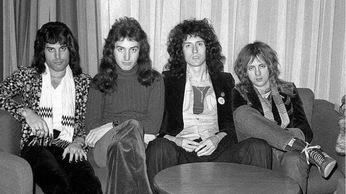 I love how Freddie and John are giving off the same vibe. Same with Brian and Roger