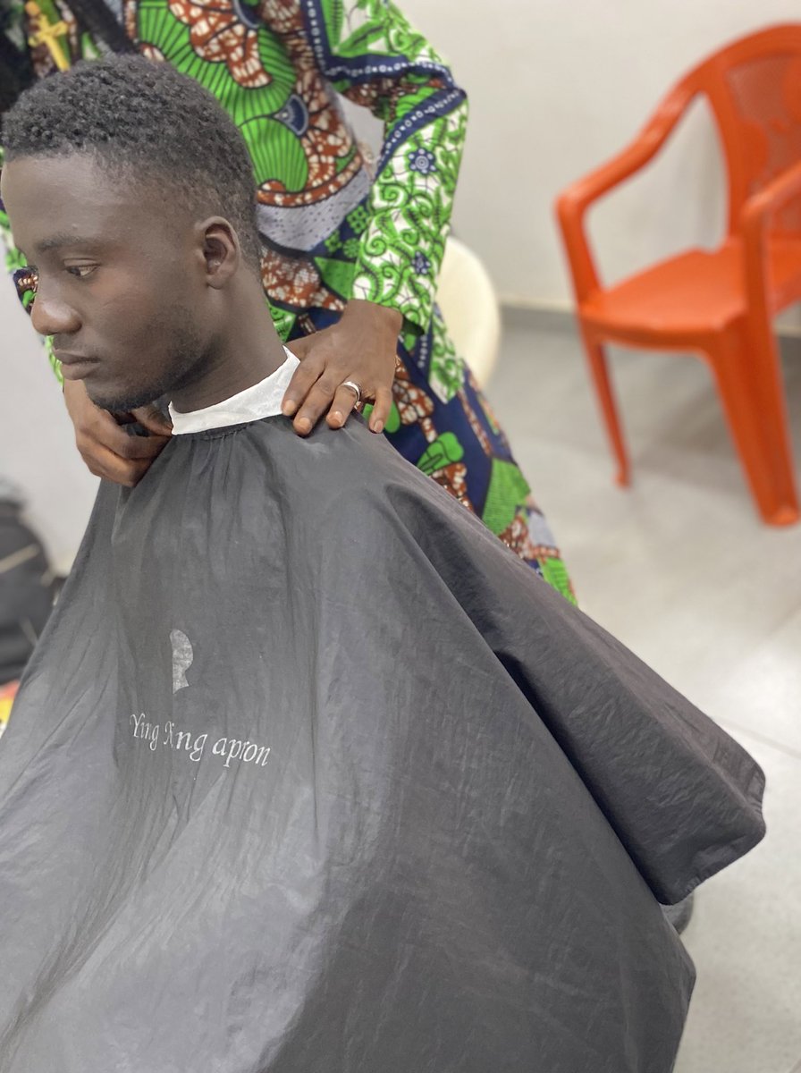 Mho_bolajhi's tweet photo. I Dey Cook !πππ
Zero Hair Enhancement !
Before & After
#BestCuts
#Barbershop https://t.co/EFX2L7vHKM