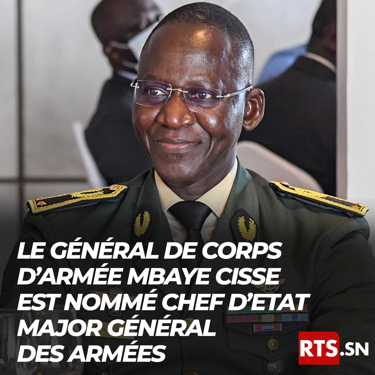 PlanPse's tweet image. 🛑🇸🇳Le Général de Corps d’Armée Mbaye CISSE, précédemment Chef de l’Etat Major Particulier du Président de la République, est nommé Chef d’Etat Major Général des Armées, en remplacement du Général d’Armée Cheikh WADE.
#kebetu #Sénégal #Dirpa 
👇👇👇
rts.sn/actualite/deta…