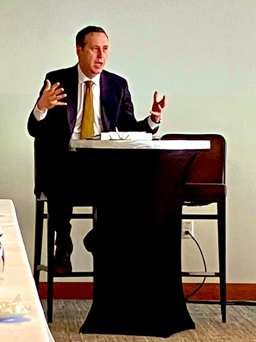 IncCivic's tweet photo. Thank you to @dhowgate, President, @masstaxpayersfd; @RepMichlewitz, House Ways and Means Chair; and Matt Gorzkowicz, Secretary of the Executive Office for Administration and Finance for giving our Executive Fellows a primer on how the MA budget process works. https://t.co/hcV0JhtOL5