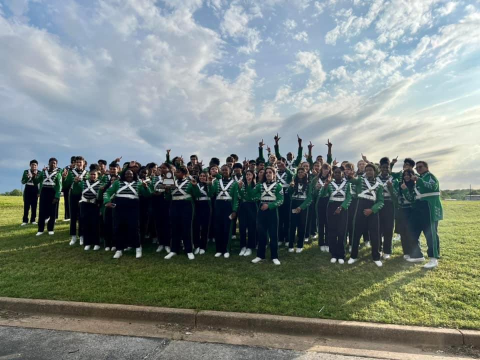 lobo_band's tweet photo. It’s a SWEEPstakes for the Longview High School Bands! All three of the Longview High School Concert Bands earned the prestigious Sweepstakes Award at the Region 21 UIL Concert and Sight-reading contest held at Whitehouse High School on April 5th and 6th! Congratulations to all! https://t.co/qIVTtEtK02