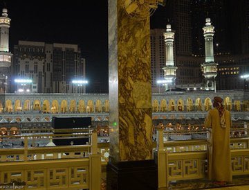 Allah bize yeter "O" ne güzel vekildir.
                  Al-İ İmran/173