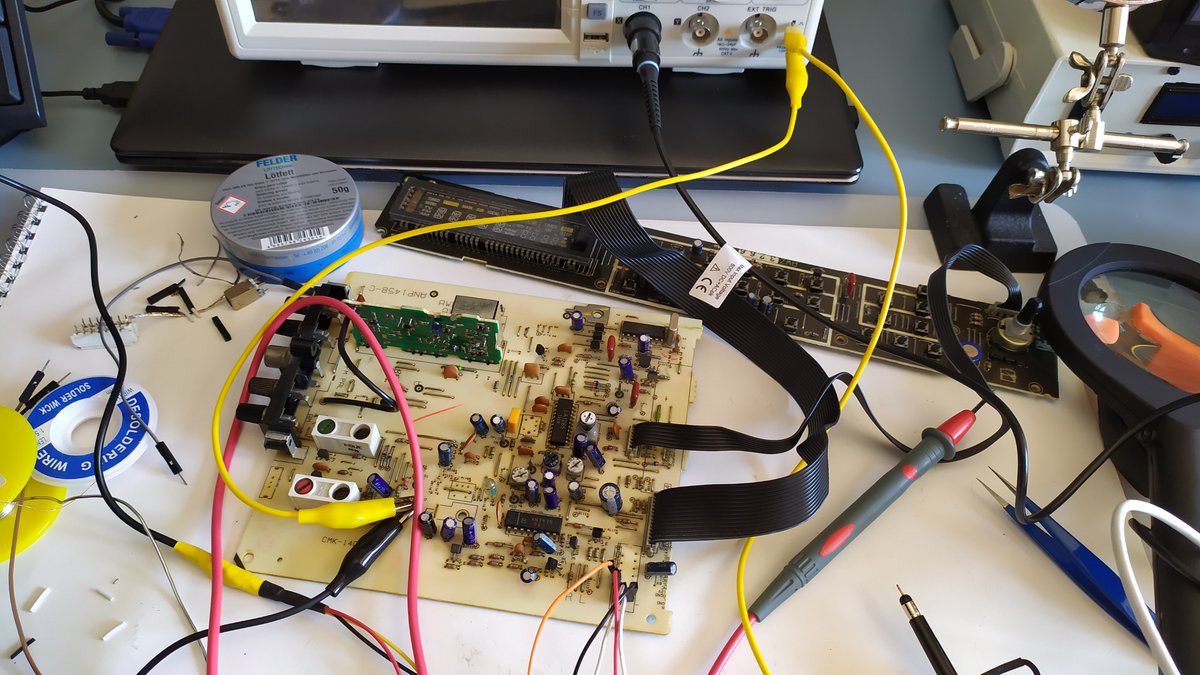 FT_Electronics's tweet photo. Just an ordinary day at the office https://t.co/LUV3NTa2H7