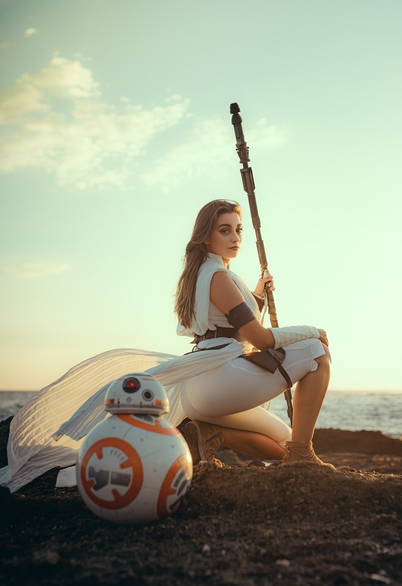officialslayeas's tweet photo. first day of Star Wars Celebration starts tomorrow!! 💛🪐✨@SW_Celebration https://t.co/o1fskIdO03