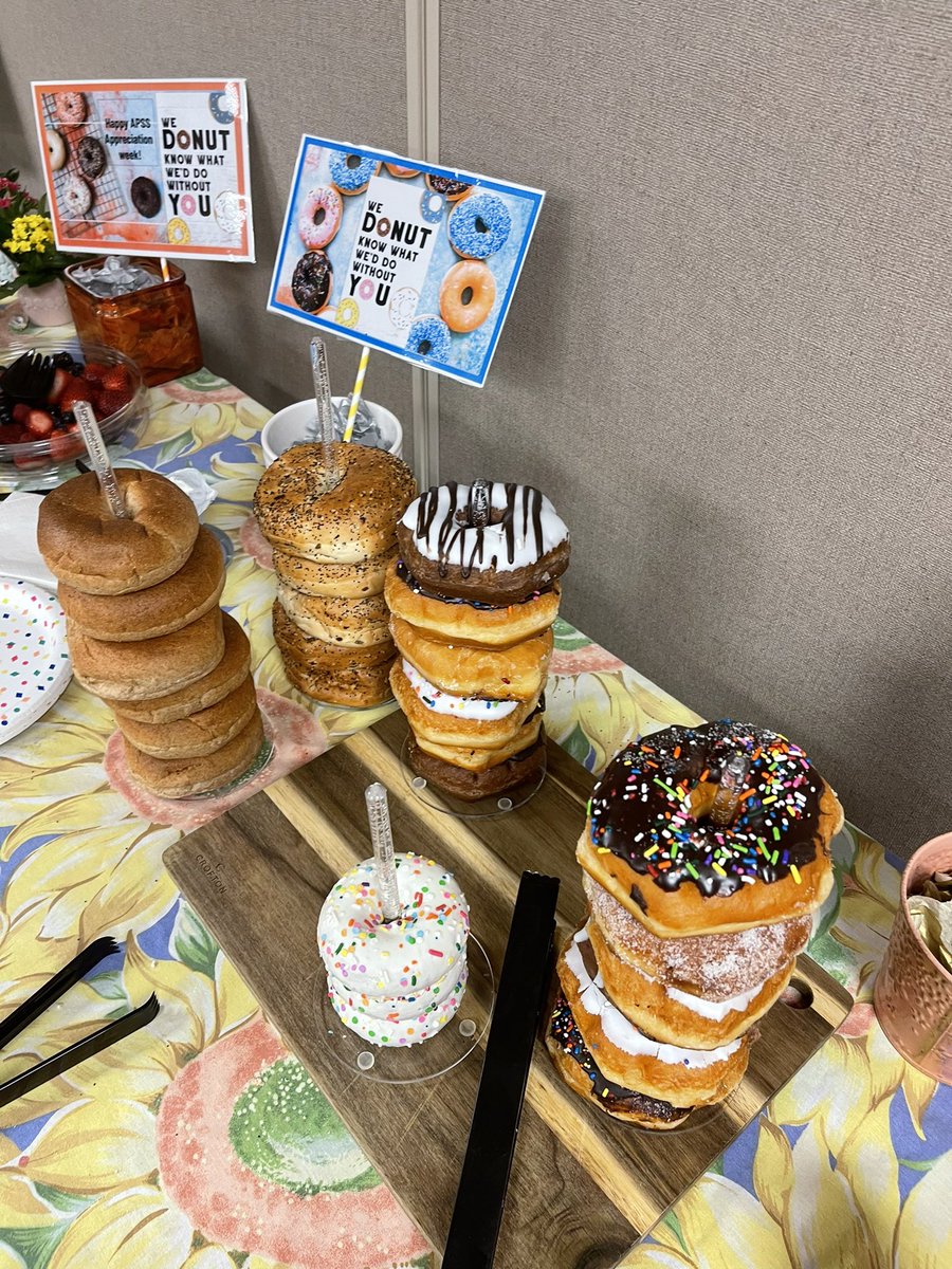 Happy National Assistant Principals week! We DONUT know what we’d do without our APSS’s 🎉🎈🍩 #WeAreD34