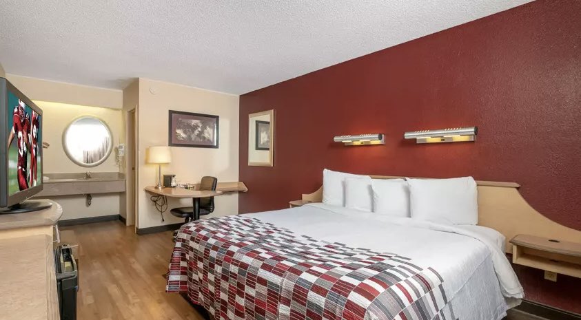 Welcome to #newmember <a href="/redroofinn/">Red Roof</a> Chapel Hill-UNC!

Red Roof Inn Chapel Hill-UNC is one of the best 100% smoke free budget hotels in Durham near the events in downtown Chapel Hill, &amp; they are a pet-friendly hotel! Check out their location on the corner of 15-501 and I-40!
