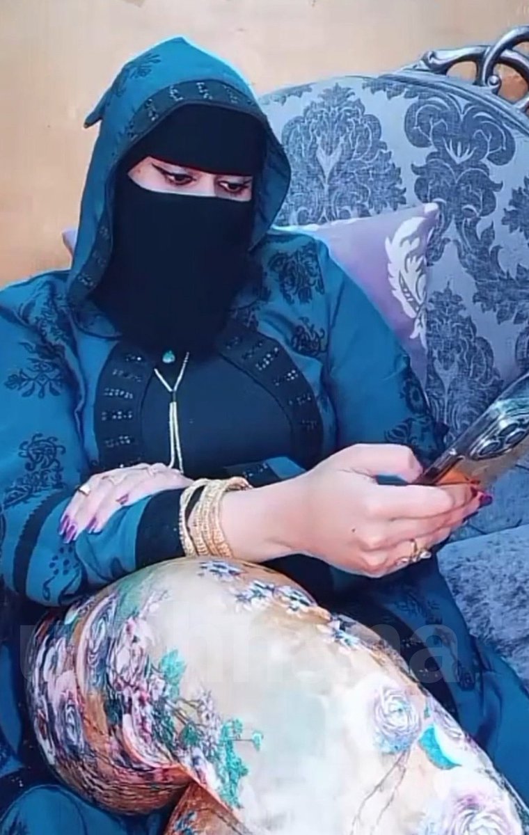 مساء الخير محتاجه شيخ او شيخه ضروري يكتب تم و يجي خاص بسرعه