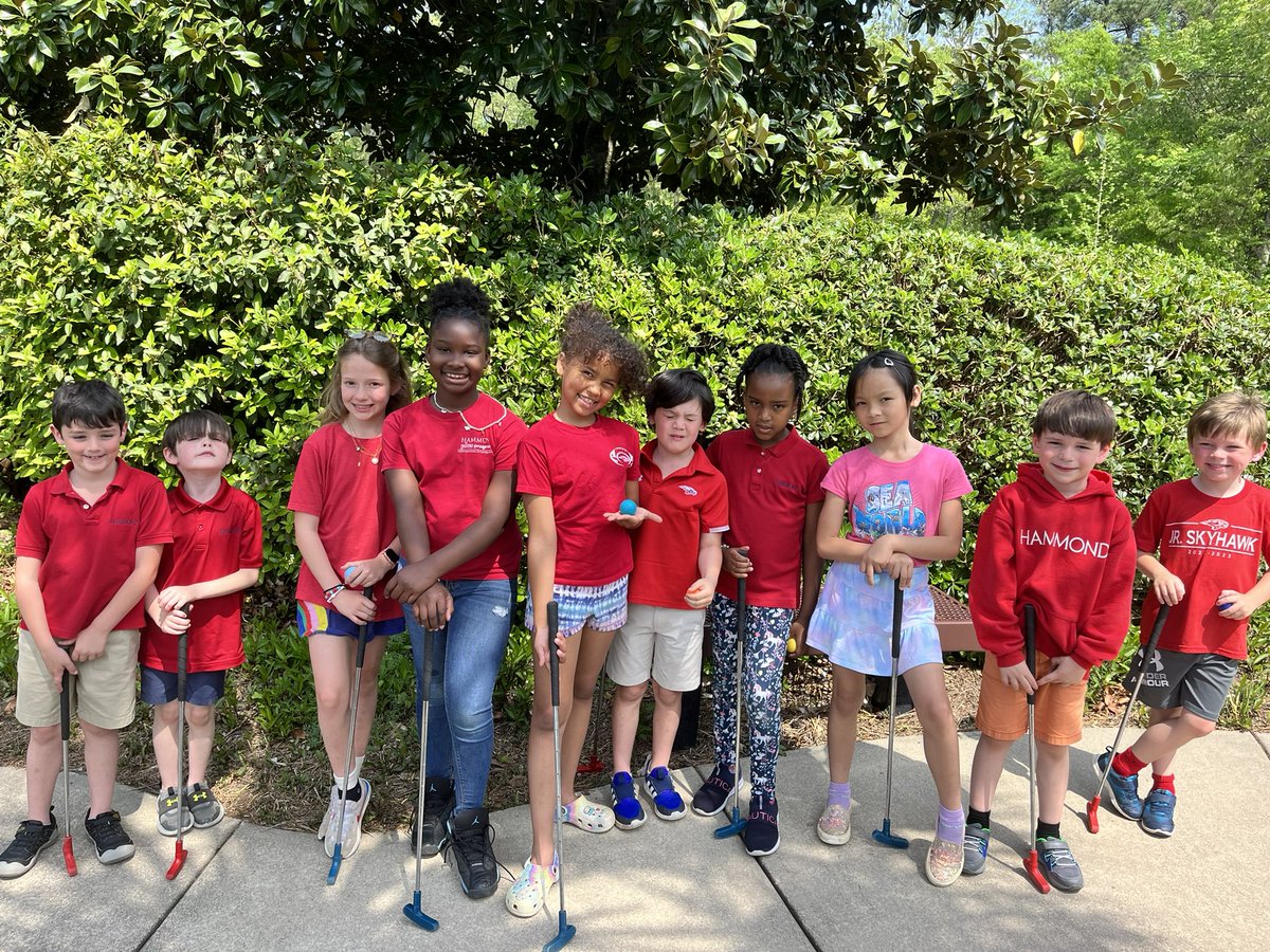 Mr_KNWhite's tweet image. These students had a blast playing mini golf @FrankiesFunPark! #springbreakcamp #extendedday #minigolf
