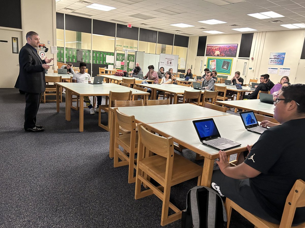 Ms_Diaz_141's tweet photo. It's been a busy week at GHS. USF visited to present an informational session for our student body. Our seniors participated in an Employment Readiness Workshop hosted by The Fountain Group. https://t.co/yMWzGN0JpL