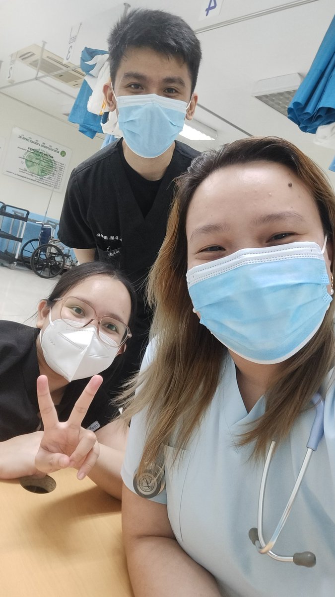 geraldania's tweet photo. Duty with bebes in med school. #CRIADOS @fayeesnow @bloodstainDave https://t.co/oS85fKQEzw