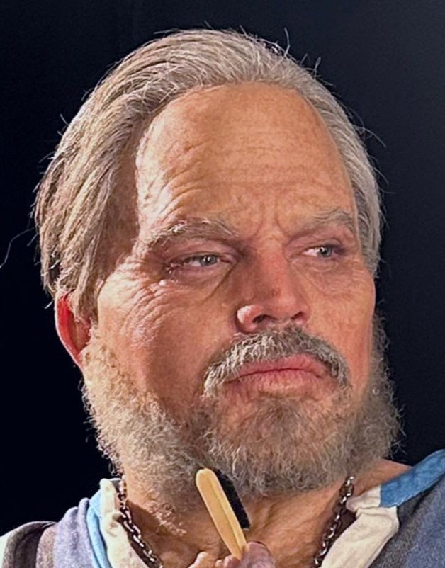 AdamL_Daily's tweet image. 📷|A behind the scenes look at @AdamLambert's transformation for the #GettingOlder music video! 😍 

instagram.com/p/CqtbfzCugYV/