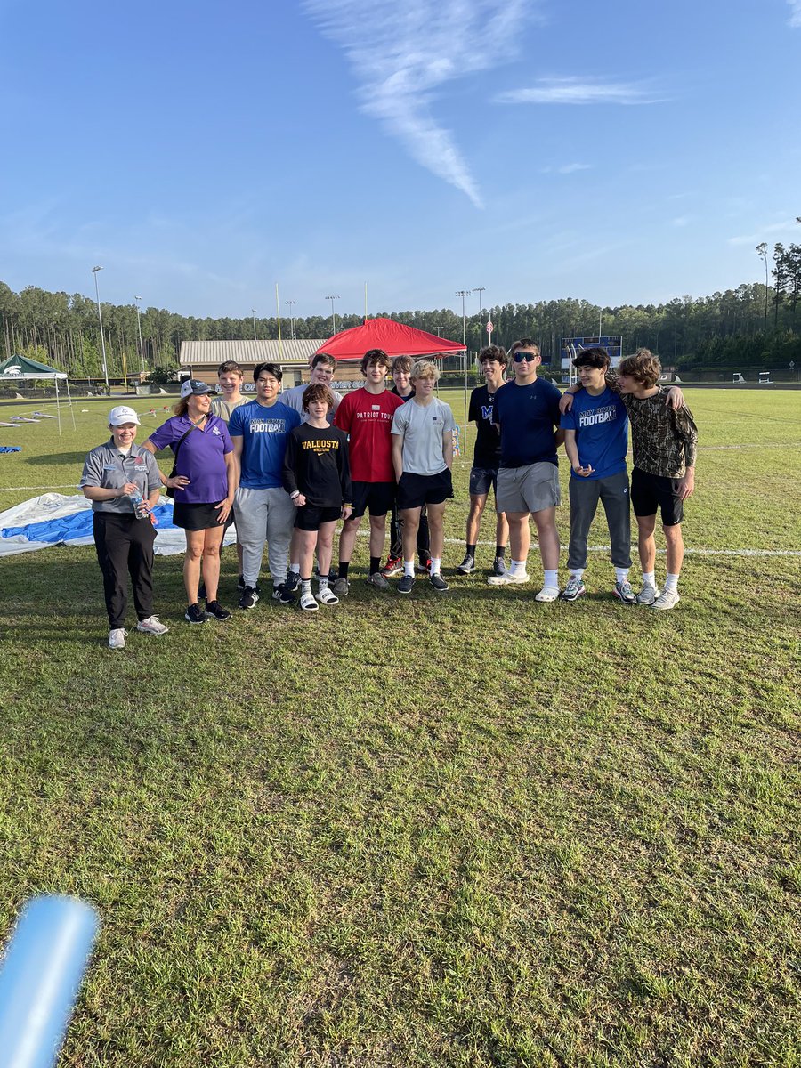 MRsharks1's tweet photo. We had 20+ kids volunteer and help make today’s Special Olympics memorable for everyone! These kids did it the right way! Congrats to all of the participants from MRHS, BLHS, BCHS, & HEMMS!
@BeaufortSchools @coachbon53 @Shark_Athletics
#OneBCSD
#TheStandardIsTheStandard https://t.co/jXvasbmBNX