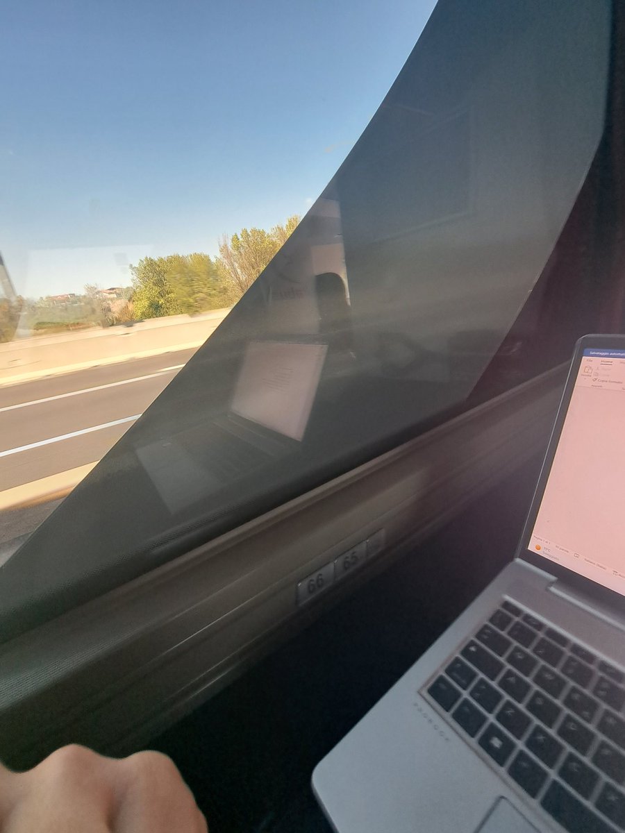 LancellottiFabi's tweet photo. Lavorando su #itabus nei posti top
Best bus company ❤️ https://t.co/LjYOnC7Z0W