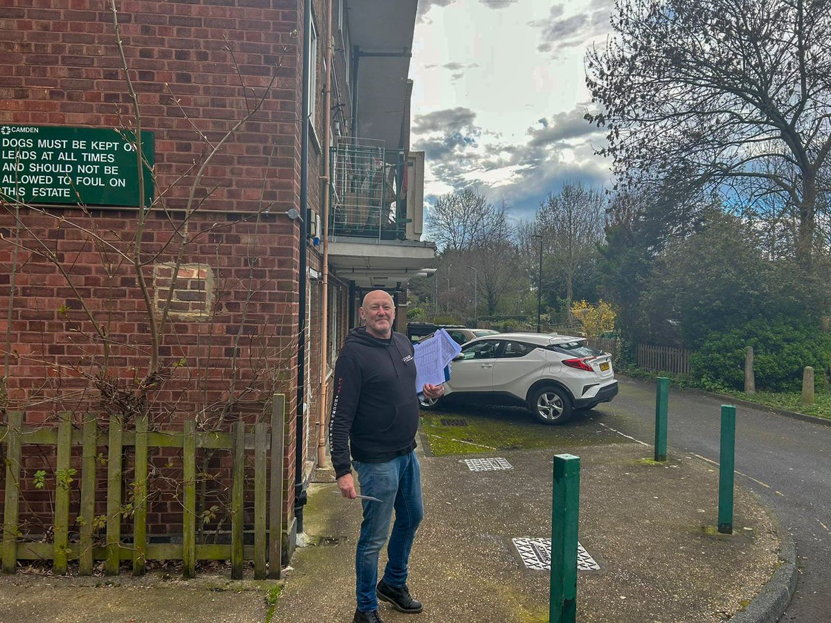 CamdenTories's tweet photo. Broadfield Estate shocked at scale of #O2Centre given green light by Camden Labour. We stand with them and believe we can't solve the housing crisis by destroying healthy neighbourhoods. Say NO to Labour's plan. NO to turning Hampstead into #PYONGYANGSTEAD. https://t.co/K4tqE29TTk