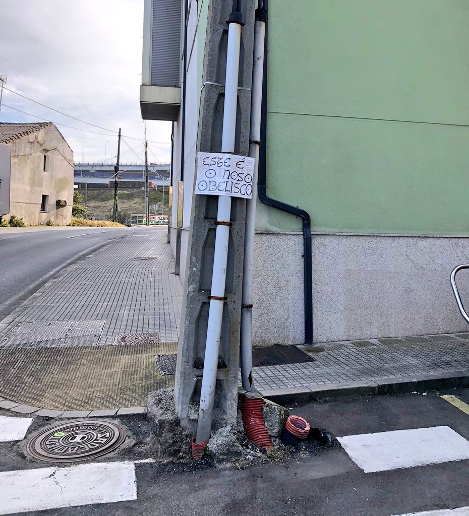 avmontemartelo's tweet photo. En esta semana santa os invitamos a disfrutar de dos joyas de nuestro barrio: la Catedral de Martinete y el Obelisco de Martinete. 

¡La nueva corriente urbanística del @ConcelloCoruna se abre paso y ya empieza a ser valorada y reconocida por los vecinos de A Coruña! https://t.co/yvEcN9SZ10