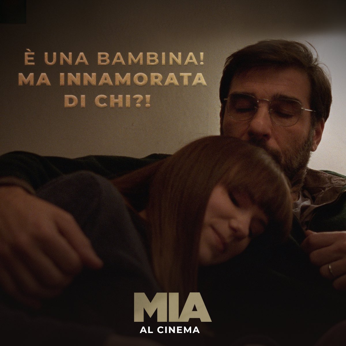 Mia é una quindicenne come le altre, con una famiglia che la ama e la supporta. Quando si imbatte nel suo primo amore, però, tutto va a rotoli. 

Diretto da Ivano De Matteo, con Edoardo Leo, Milena Mancini, Greta Gasbarri e con Riccardo Mandolini, #MiaIlFilm da oggi al #cinema!