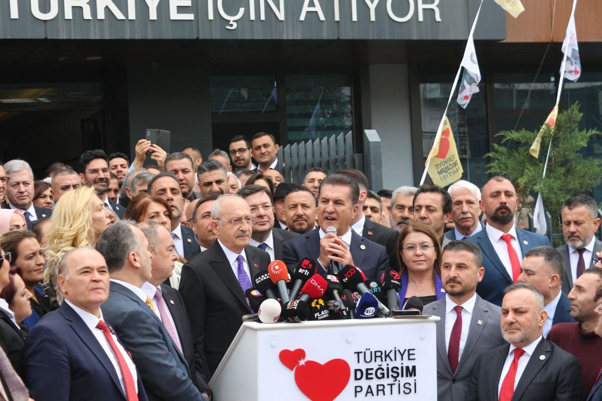 Sayın #KemalKılıçdaroğlu’nu Genel Merkezimizde misafir ettik. Genel Başkanımız #MustafaSarıgül tam desteğini açıkladı.