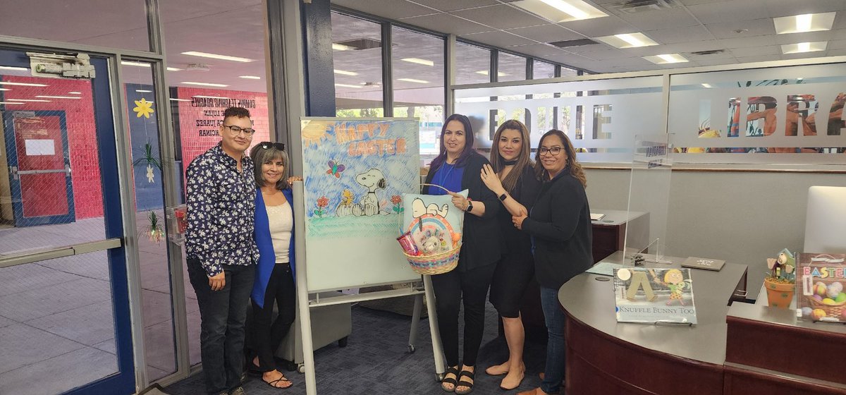 erikarubi02's tweet photo. We love and appreciate our librarian! https://t.co/w1FOrOg1rd