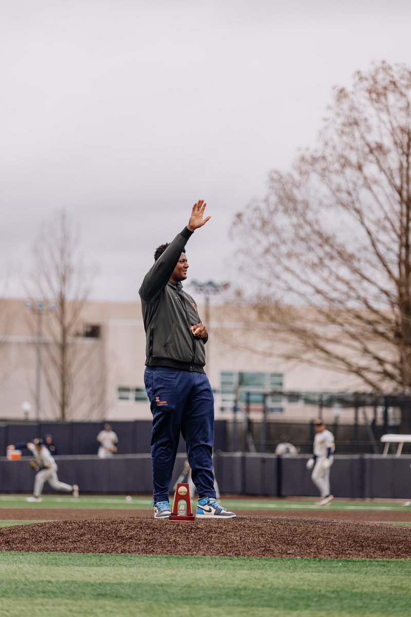 Illinois Track & Field and Cross Country tweet media
