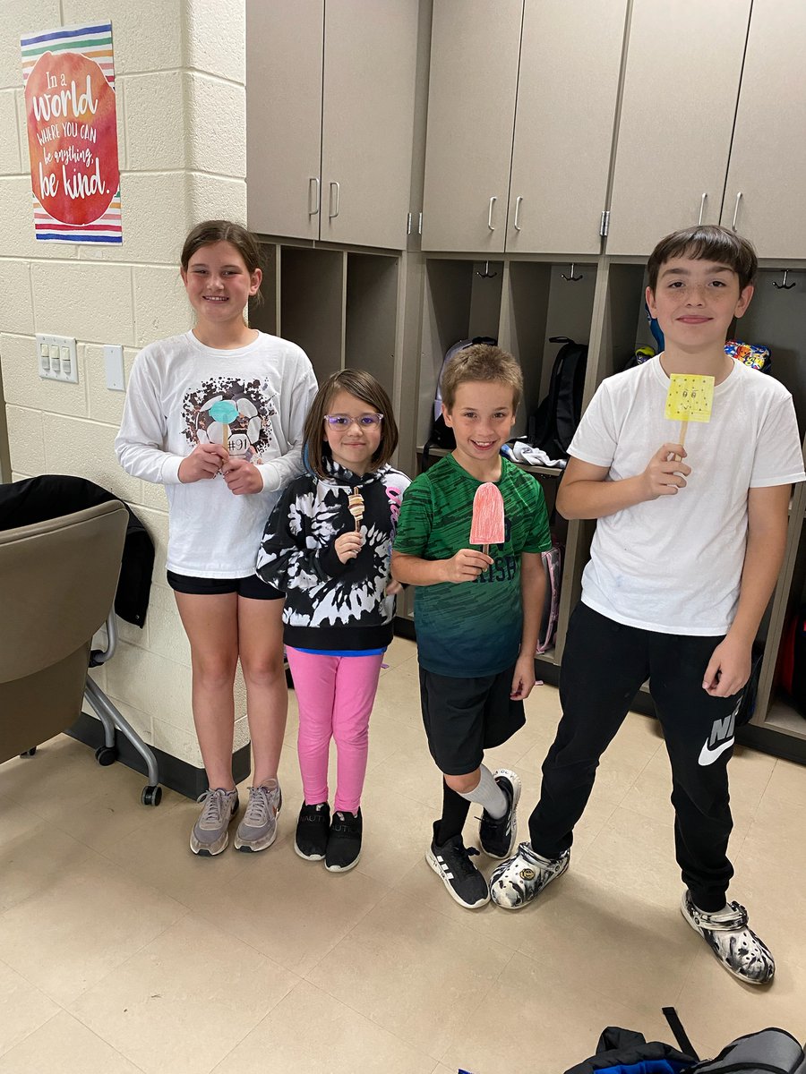 fmteducare's tweet photo. National Something on a Stick Day, Older Educare came up with their favorites #WeMadeThis #VeryCreative #ThanksMsBobbie https://t.co/MfFY5jdciW
