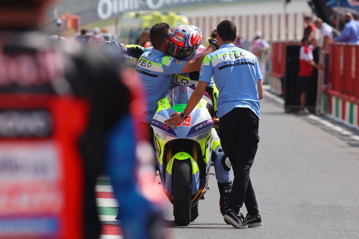 MotoEofficial's tweet image. 🔙🏆 Last year&apos;s #ItalianGP Race 2 was finally the opportunity for @FerrariMatteo11  to get his first Victory of the season, ahead of @DomiAegerter77 and Alcoba

After the race, the #MotoE Spanish rider was given a penalty, and the third position went to Pons ⚡

#2022recap