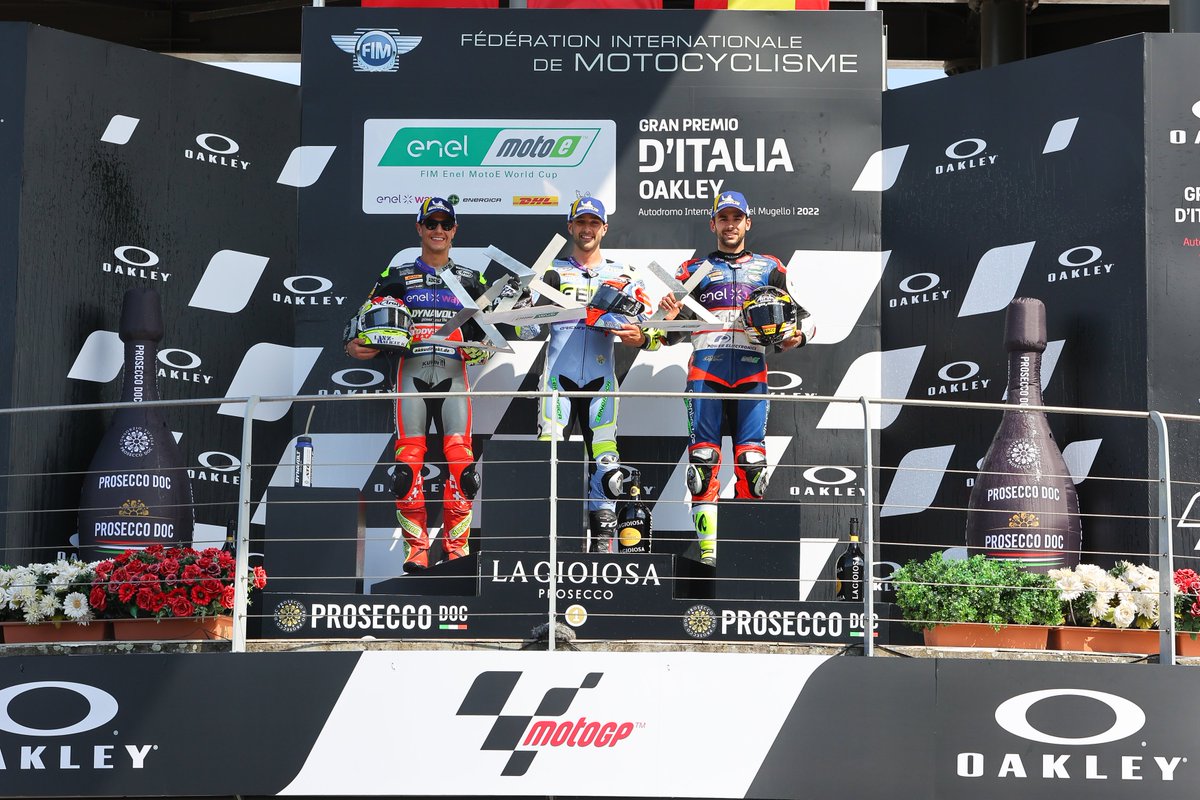 MotoEofficial's tweet image. 🔙🏆 Last year&apos;s #ItalianGP Race 2 was finally the opportunity for @FerrariMatteo11  to get his first Victory of the season, ahead of @DomiAegerter77 and Alcoba

After the race, the #MotoE Spanish rider was given a penalty, and the third position went to Pons ⚡

#2022recap