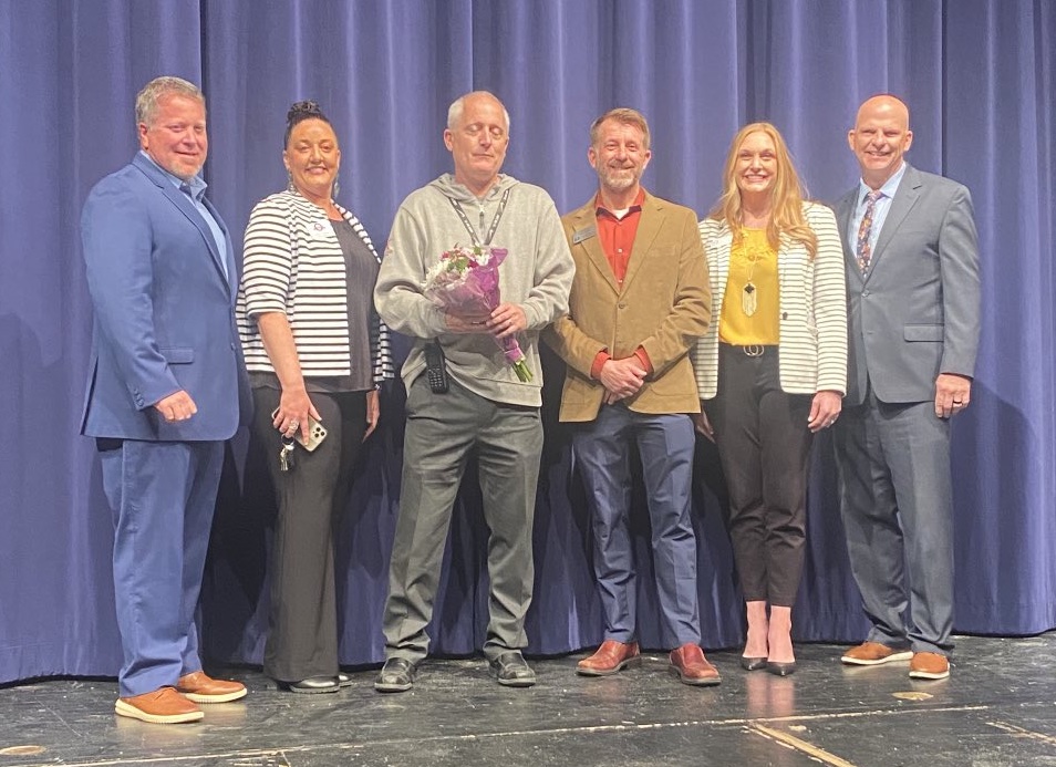 Kirkwood High School tweet media