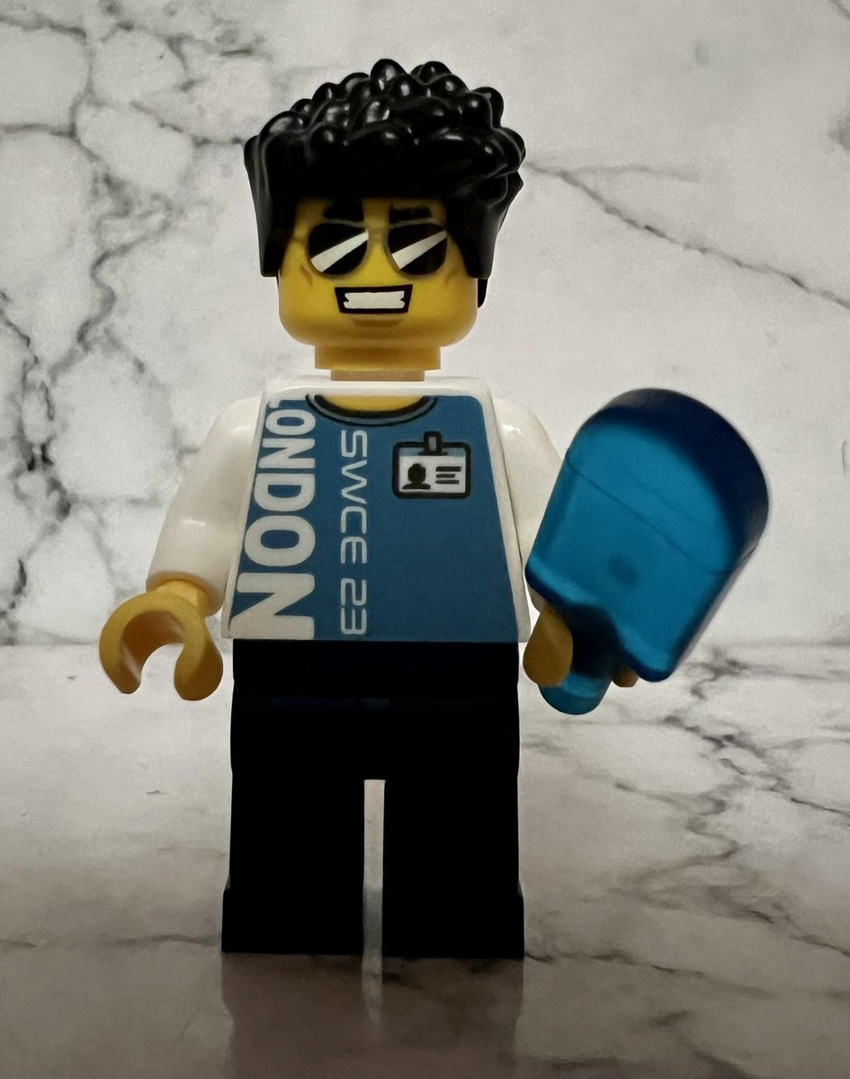 andyscott_44's tweet photo. Star Wars celebration SWCE 23 starting tomorrow - custom minifig from London Lego Store ready for a custom SWCE 23 case from @wicked_brick  #Lego#Legostarwars#starwars#SWCE23#starwarscelebration https://t.co/MTo7ebIyFM