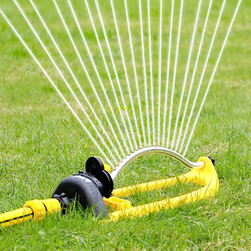 gardepot's tweet photo. 🍃New arrival:18-hole oscillating sprinkler W/Pastic jet🍃
The 18-hole oscillating #sprinkler is an innovative product that can help you water flowers and plants easily. 
https://t.co/Xdg2wCkwhi
 #sprinklerirrigation #gardentools  #gardentoolsupplier #toolwholesaler #AEWDynamite https://t.co/oVuch7pL5d