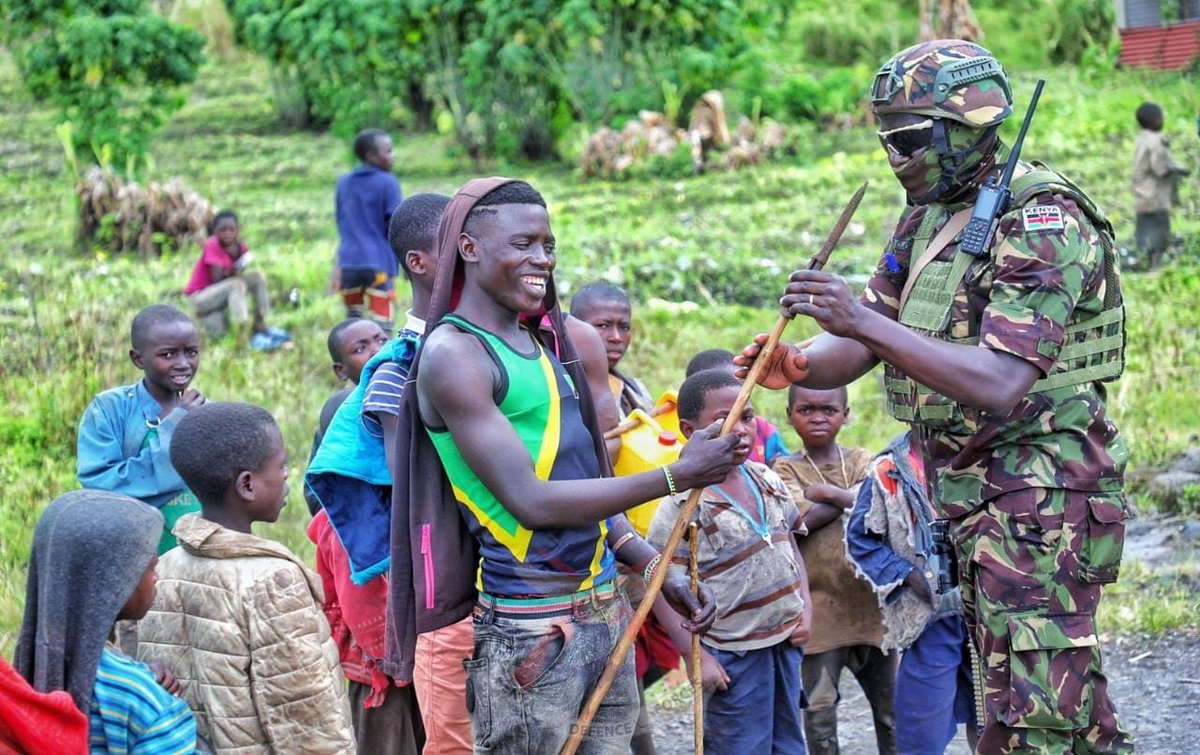 Residents of Nyiragongo and Rutshuru territories have embraced collective efforts for peace and stability by the Kenyan Contingent troops deployed in the region under the East Africa Community Regional Force. bit.ly/3ZValPW