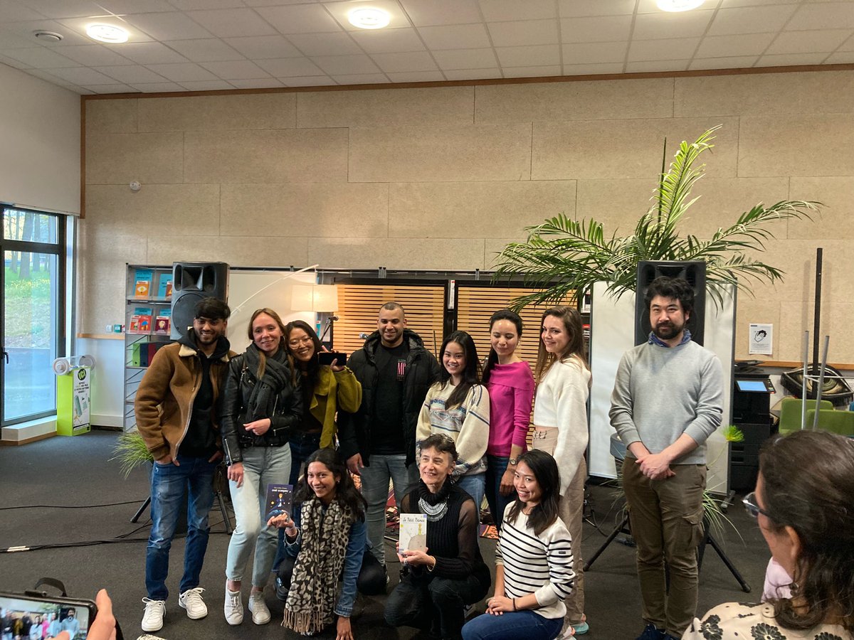 UnivAngers's tweet photo. Ce soir 70 étudiants participent à un repas international, concert et lecture du « Petit Prince » dans le cadre du Printemps des francophonies proposé à l’UA pour la 1re fois cette année par le #Celfe #francophoniedelavenir https://t.co/LJfeKWwjwX