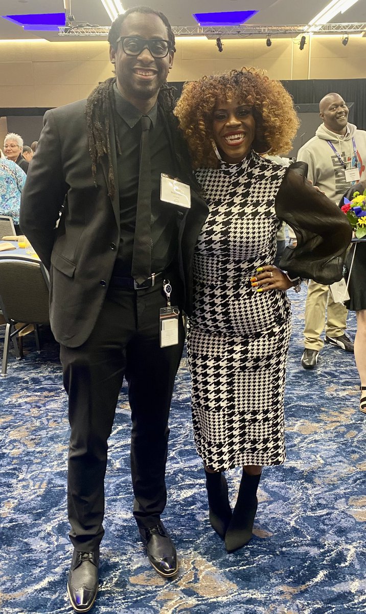 LoveJonesABJ's tweet photo. @IrvingISD Breakfast with the Stars with my the great  Mr. Nickerson @netzeroJMS https://t.co/Tm2Ho5WobH