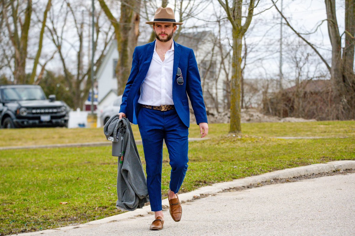 JoshMaillouxPix's tweet image. St Marys Lincolns Captain Ethan Lamoureux Arrives In Style And Leaves With The Overtime Winner In Game 4 Of The GOJHL Western Conference Final

#GOJHL #StMarysLincolns #Lincolns #StMarys #GOJHLPlayoffs #Nikon #SportsPhotography