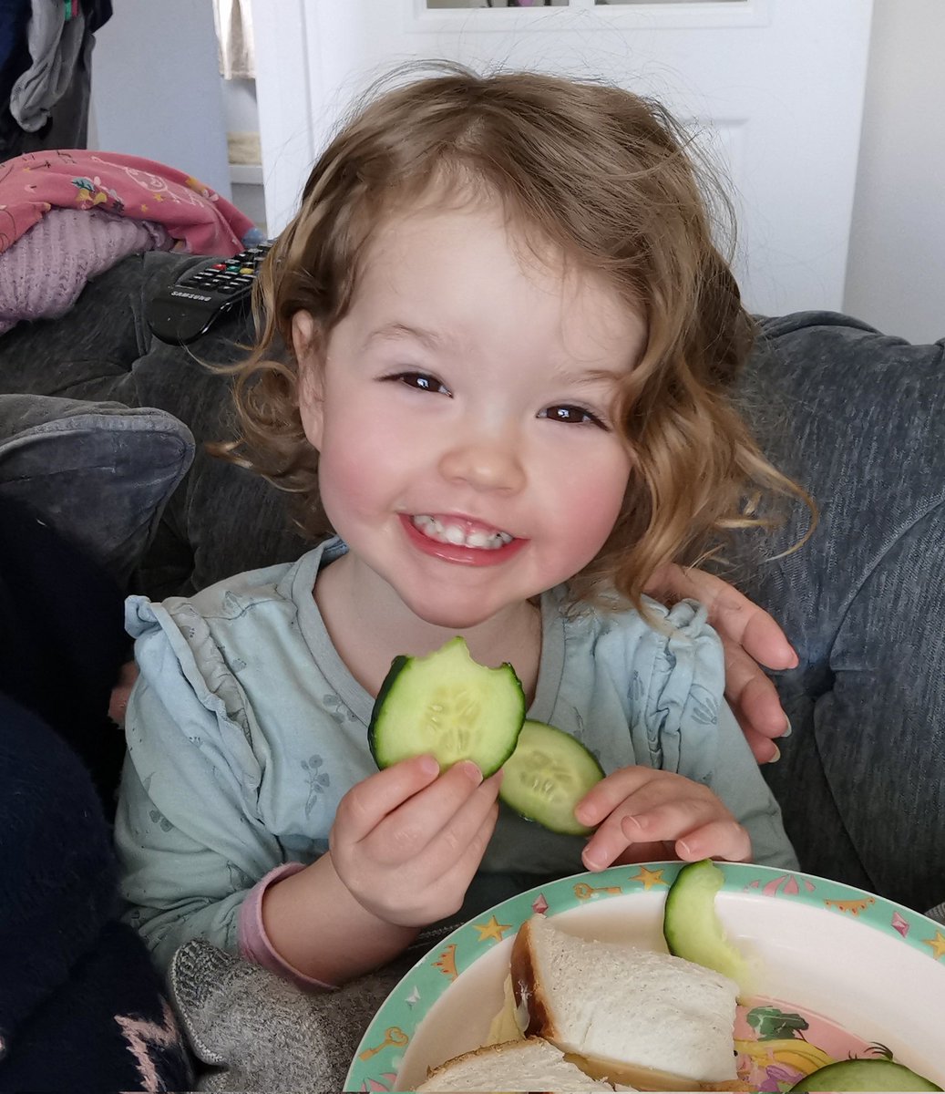bishylicious's tweet photo. Annual leave day so that 'Mummy' could take a break....we were busy... These girls 😍 #visitingfriends #halfterm #nanadaycare #alwayssmiling https://t.co/S5IiNGHoXK