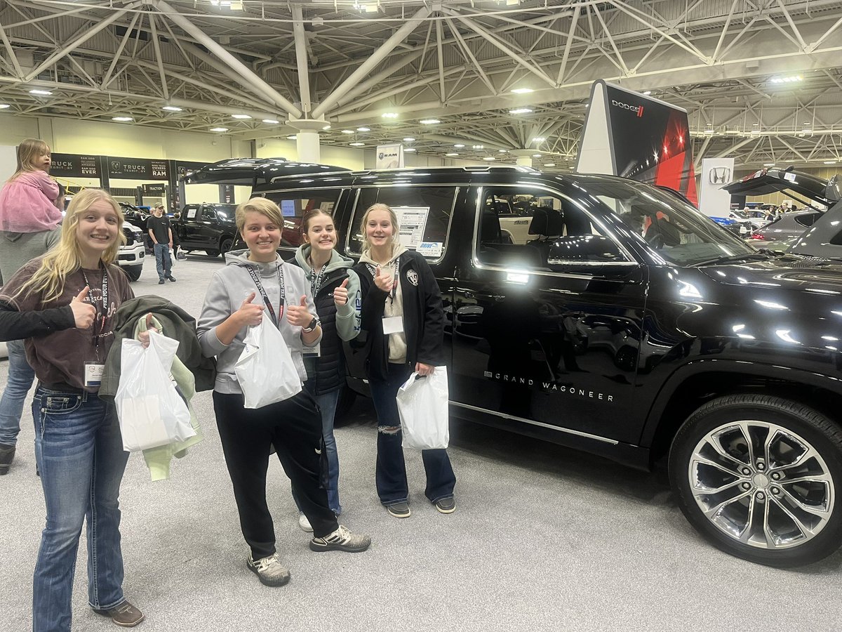 We were fortunate to be able to take approximately 100 students to the Twin Cities Auto Show today! The students had a great experience! #MuchInHutch #CTE 🐯🟨⬛️