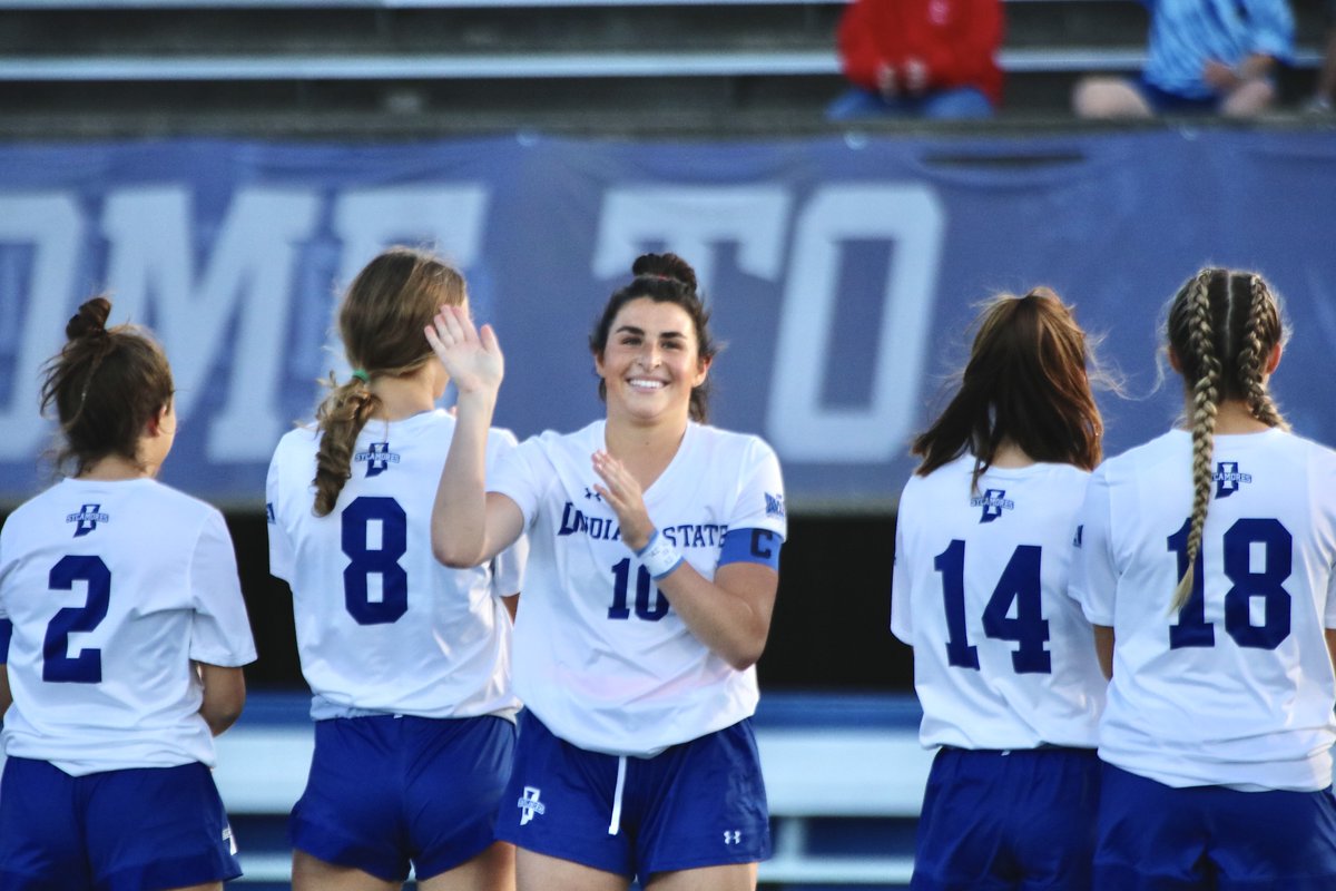 Celebrating our ladies today on 𝐍𝐚𝐭𝐢𝐨𝐧𝐚𝐥 𝐒𝐭𝐮𝐝𝐞𝐧𝐭-𝐀𝐭𝐡𝐥𝐞𝐭𝐞 𝐃𝐚𝐲💙⚽️

#MarchOn | #NatlSADay