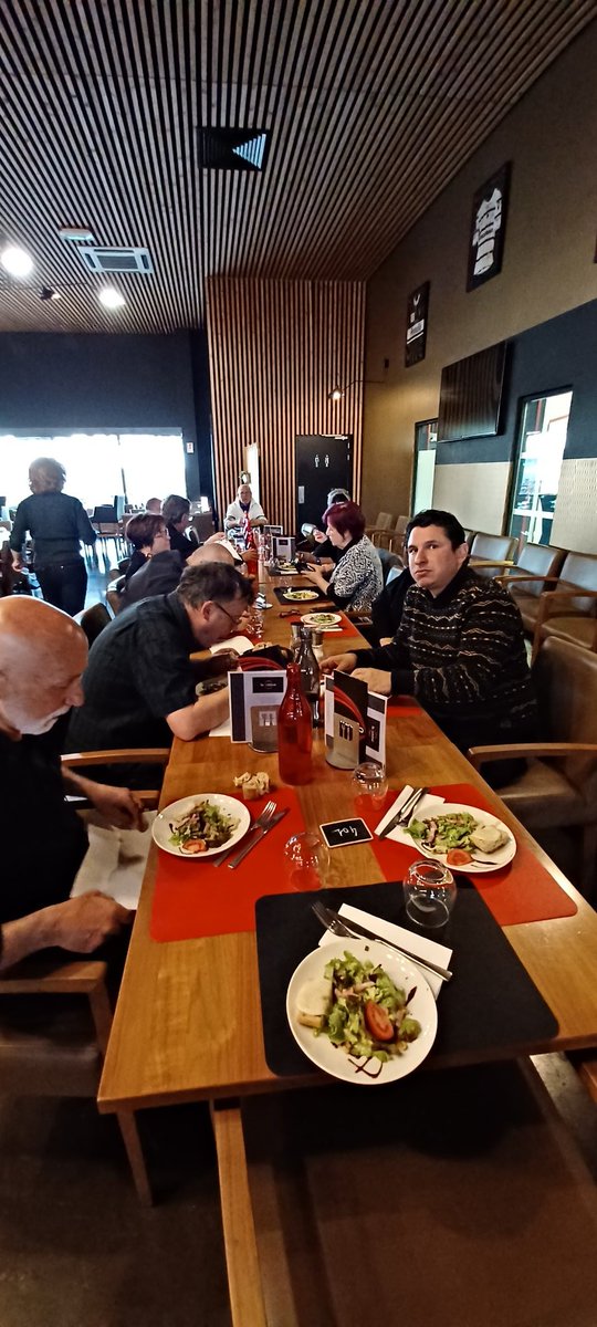 JeFCourtes's tweet photo. Les balances sont faites il est l'heure de se restaurer avant le concert du #bigband de #Tulle. Au #LeComplexe de #BriveLaGaillarde. @thidav @davydutreix https://t.co/txPNw9AumO