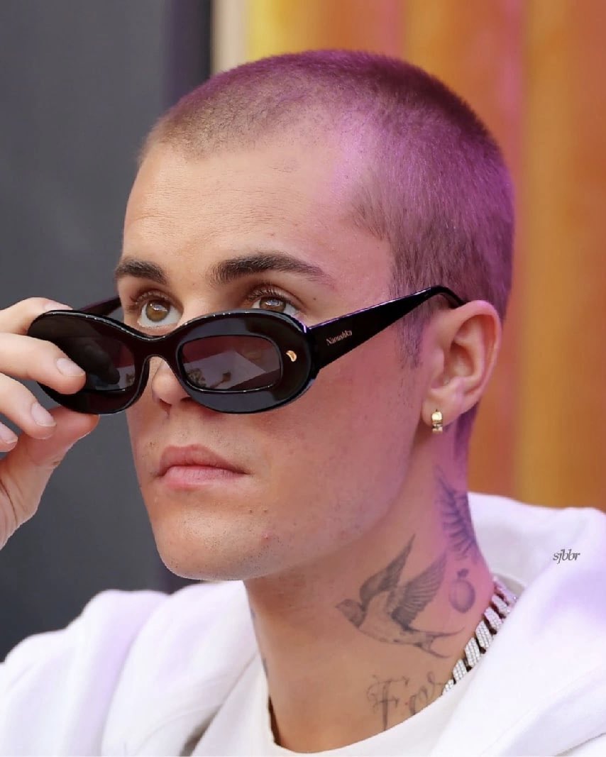 hourlybiebs's tweet photo. https://t.co/5FzZwFTFsA
