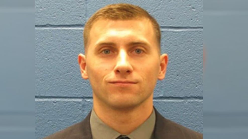 antifaoperative's tweet photo. A Kansas sheriff’s deputy, who spent over a year on the run overseas to avoid being arrested for child sex crimes, has finally been sentenced to prison. https://t.co/fubHLDGL7h