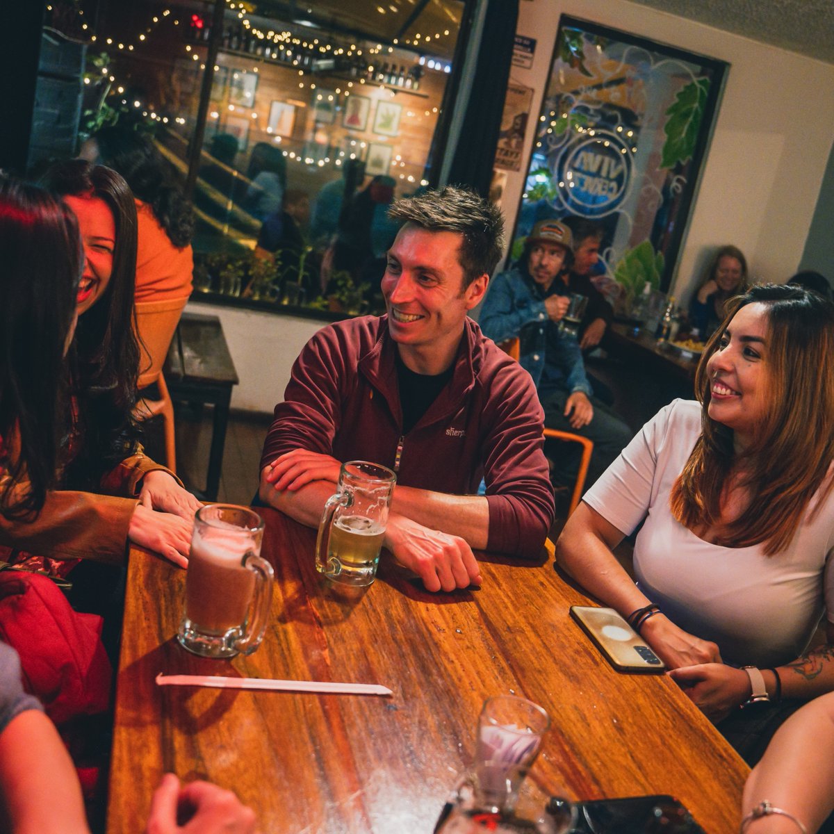 VIVACerveza's tweet photo. 🫰👥🍻
¡All is better with friends!
Con amigos es mejor
Comparte tus charlas; experiencias y momentos más felices junto a tus amigos; visita la Casa Rosada
#quehacerenquito #uio #quitointrend
#happy #friendship #smile #beer https://t.co/oyRSgPCsfZ