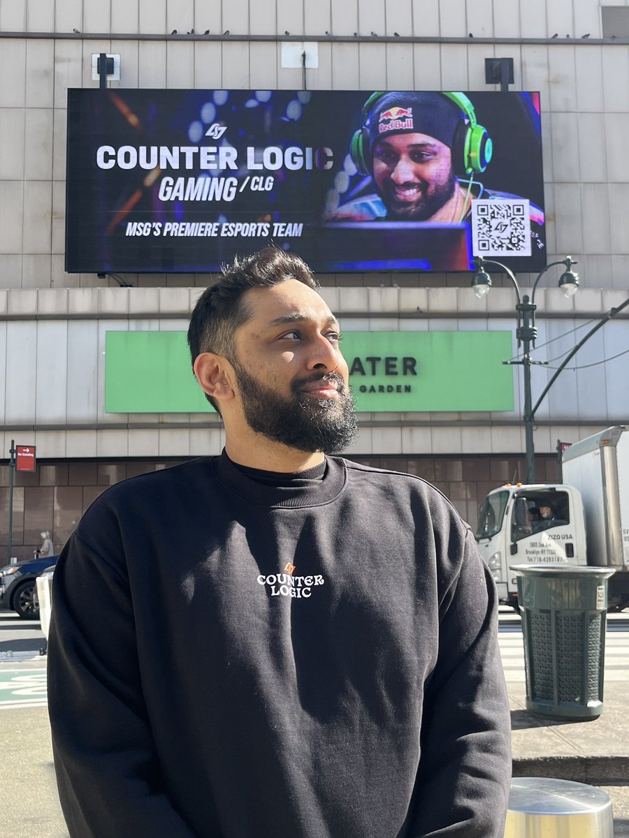 Today I am no longer a part of CLG.

I’m thankful for all they have done for me and the great people I worked with but we move forward.

If any teams are interested in picking up a top multi fighting game player, content creator and Faust master let me know!

RETWEETS APPRECIATED