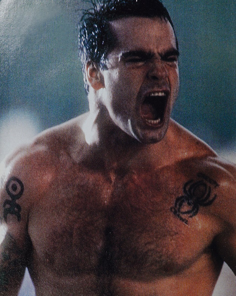 hit_parader's tweet photo. "I believe that most so-called rock stars are people who are out of control." - Henry Rollins
Quote and image from Hit Parader March, 1995. Photo by Neil Preston
#henryrollins #blackflag #rollinsband #damaged #tattoos #singer #punk #hardcore #hitparader #hitparadermagazine https://t.co/8nuJcnaPpq