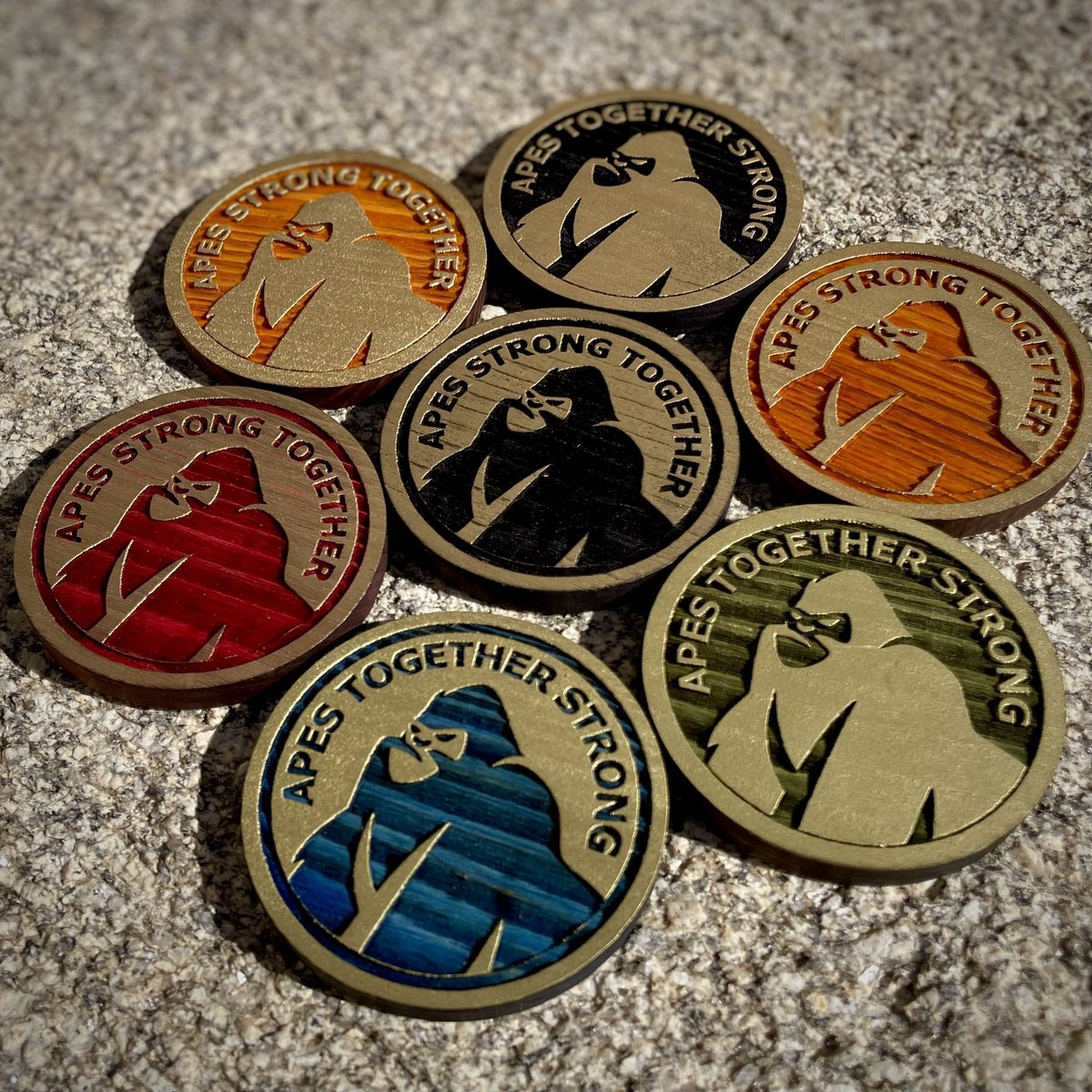 A lil sneak peak 🫣

Apes Together Strong 🦍💛 @GoldHoodieDAO