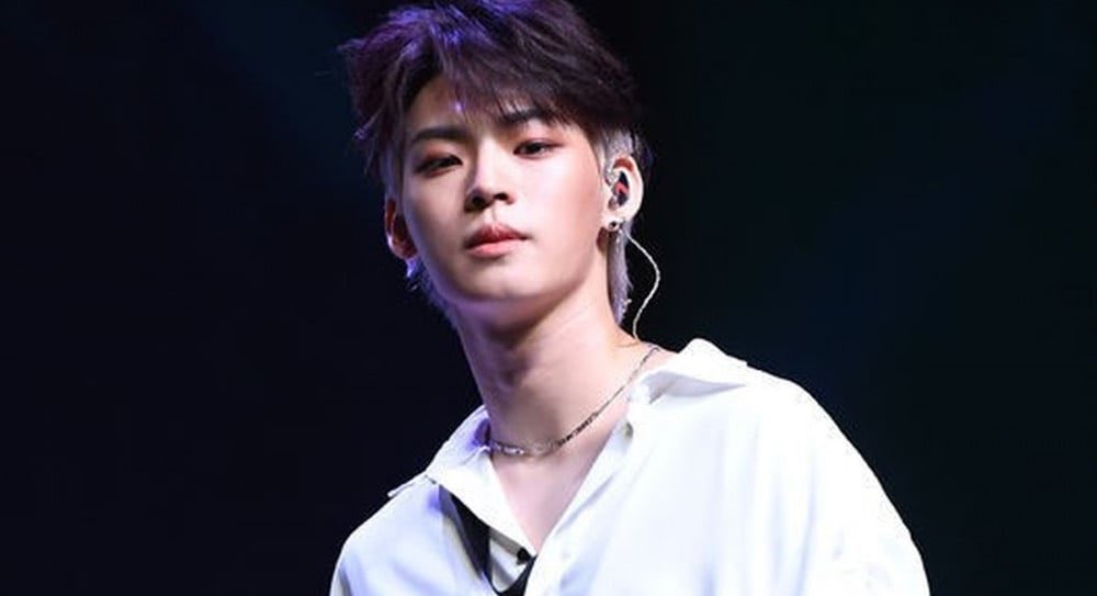 Update KBoys (@updatekboys) on Twitter photo A WM Entertainment divulgou que o pai do Hyojin (ONF) faleceu hoje. Ele está cumprindo seu período de serviço militar obrigatório, porém deixou sua unidade militar para comparecer ao velório. 
Desejamos sinceras condolências a ele e sua família 💔 A WM Entertainment divulgou que o pai do Hyojin (ONF) faleceu hoje. Ele está cumprindo seu período de serviço militar obrigatório, porém deixou sua unidade militar para comparecer ao velório. 
Desejamos sinceras condolências a ele e sua família 💔