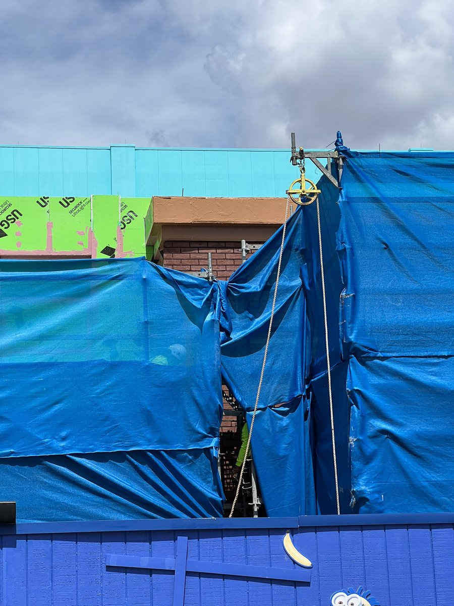 Theme Park Shark 🎢🦈 Dustin Sparage tweet media